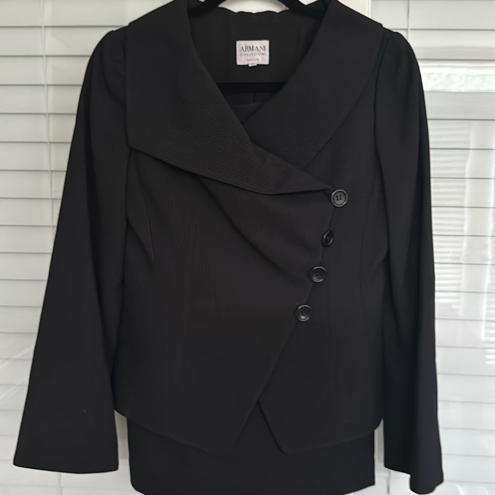 ARMANI COLLEZIONI BLACK SKIRT SUIT
